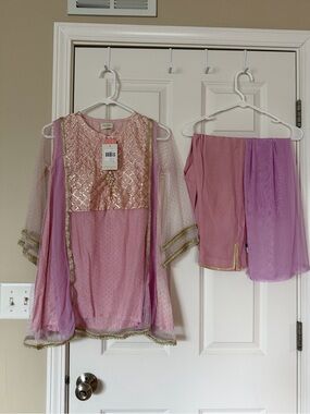 Salwar Kameez Girls